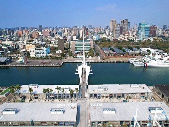 高雄蓬萊港區既有倉庫優化及整修工程(第一期)-建富營造